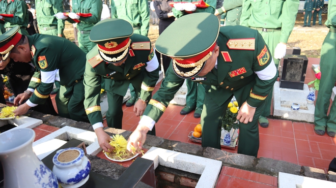 Đồng Nai: Trang trọng lễ truy điệu, an táng 29 hài cốt liệt sĩ- Ảnh 15.