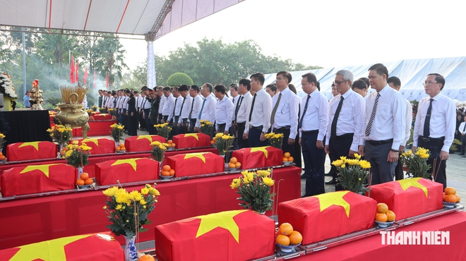 Đồng Nai: Trang trọng lễ truy điệu, an táng 29 hài cốt liệt sĩ- Ảnh 7.