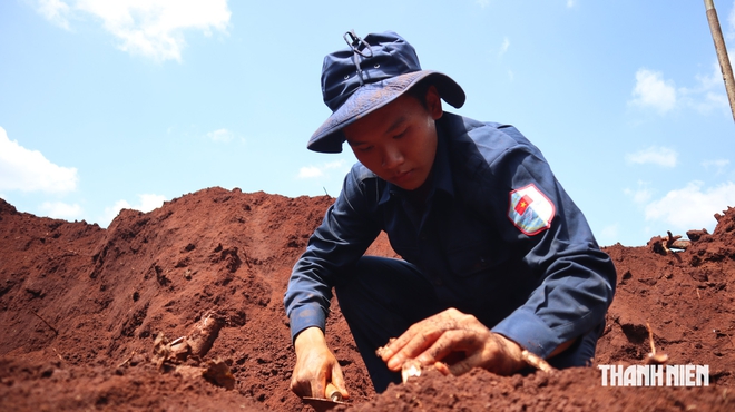 Đồng Nai: Trang trọng lễ truy điệu, an táng 29 hài cốt liệt sĩ- Ảnh 5.
