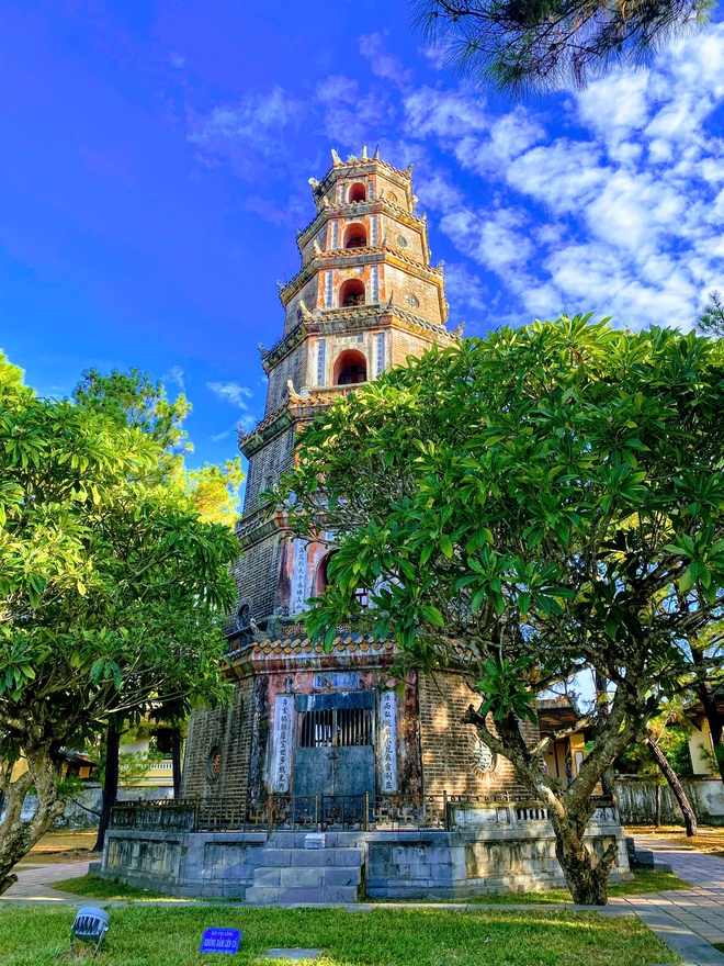 M&ugrave;a vu lan tr&ecirc;n đất Huế - Ảnh 3.