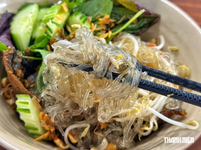 'Miến lươn Michelin' nức tiếng Hà Nội đã đến TP.HCM: Chị chủ từ Mỹ về kế nghiệp - Ảnh 7.