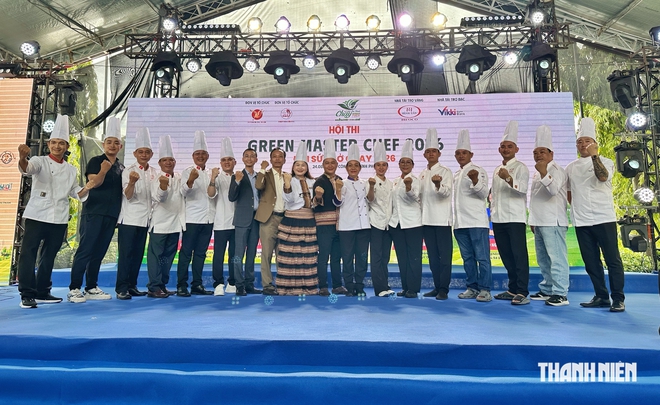 H&ocirc;m nay, ng&agrave;y đầu lễ hội ẩm thực chay TP.HCM: Phở chay đẹp như tranh xuất hiện - Ảnh 15.