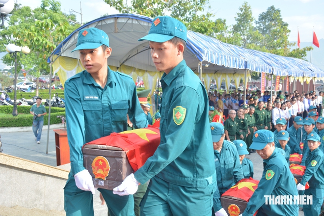 Tìm thấy 13 bộ hài cốt liệt sĩ tại Thành cổ Diên Khánh- Ảnh 5.