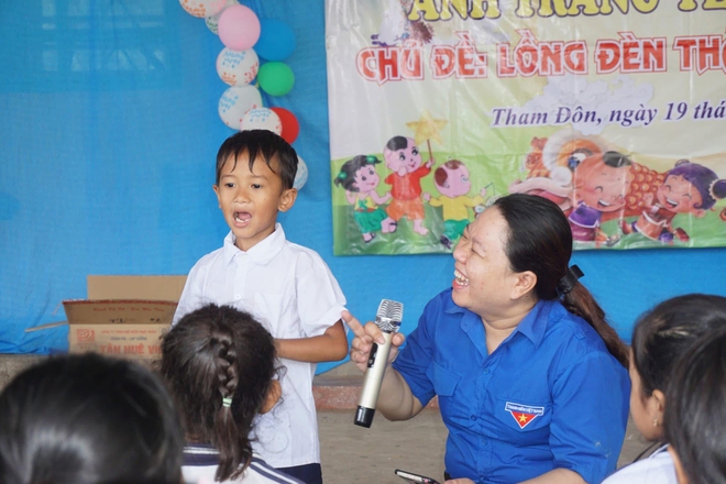Lồng đèn thắp sáng ước mơ - Ảnh 8.