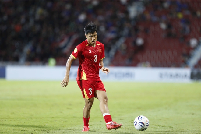 Đội tuyển Việt Nam thống trị đội hình tiêu biểu ASEAN Cup, Lê Giang Patrik bất ngờ vắng mặt- Ảnh 6.