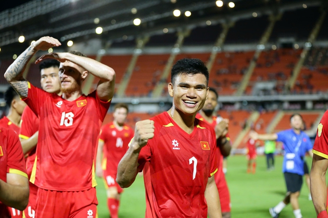 Đội tuyển Việt Nam thống trị đội hình tiêu biểu ASEAN Cup, Lê Giang Patrik bất ngờ vắng mặt- Ảnh 5.