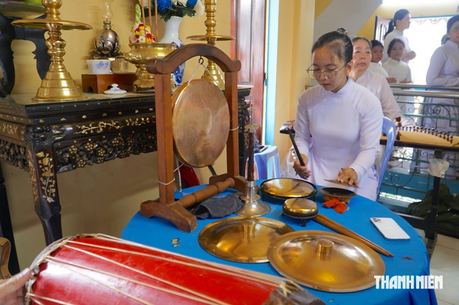 Rằm tháng 7, hàng trăm người Cao Đài về Thánh thất Sài Gòn dự lễ Trung Ngươn - Ảnh 12.
