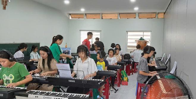 Người gieo thiện lành bằng âm nhạc - Ảnh 4.