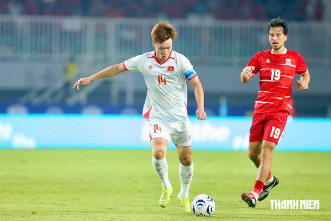 Chấm điểm Việt Nam thắng đậm Indonesia: Văn Vĩ, Hoàng Đức cao nhất, bất ngờ Đình Bắc- Ảnh 3.
