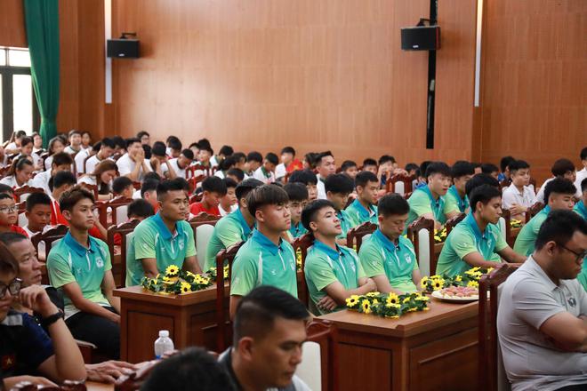 Bầu Hiển đưa bóng đá về quê hương mới, CLB Thái Nguyên chính thức ra mắt- Ảnh 9.