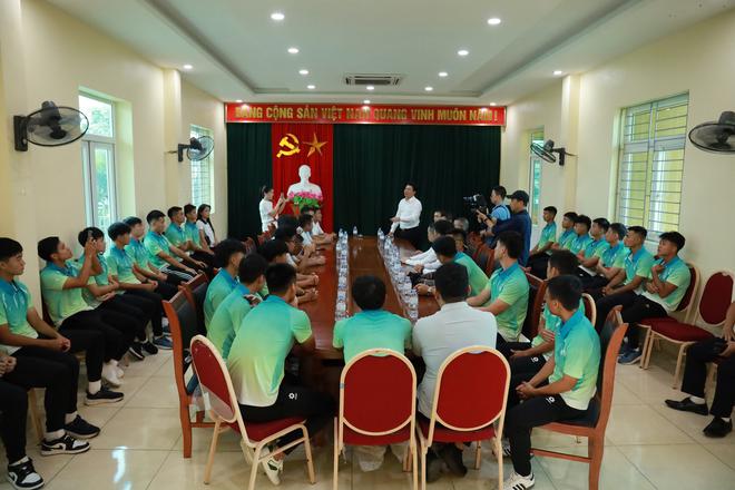 Bầu Hiển đưa bóng đá về quê hương mới, CLB Thái Nguyên chính thức ra mắt- Ảnh 3.