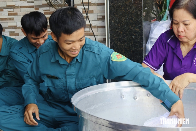 D&acirc;n qu&acirc;n phường Ph&uacute; Định ở TP.HCM 2 ng&agrave;y mỗi th&aacute;ng mong nhiệm vụ đặc biệt- Ảnh 5.