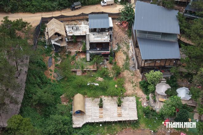 Toàn cảnh rừng phòng hộ bị villa, homestay 'bủa vây'- Ảnh 15.