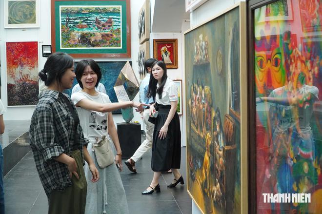 Tình quân dân trong bão lũ đến với triển lãm mỹ thuật- Ảnh 13.