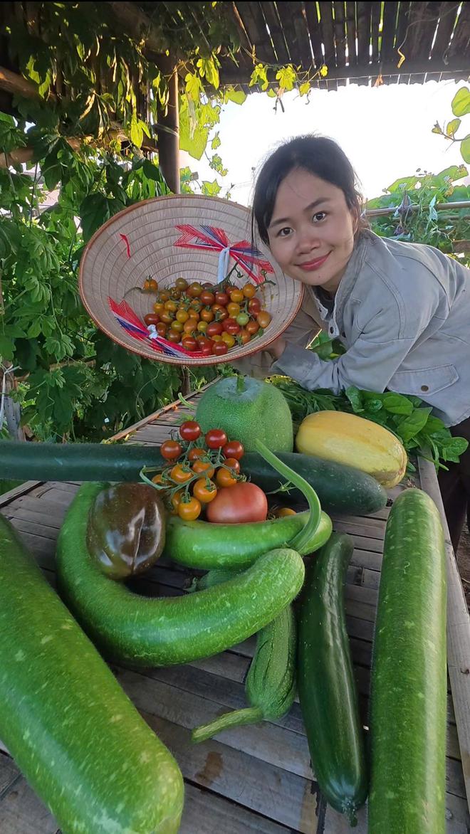 Cô gái Việt trồng vườn rau xanh tốt ở Nhật, ăn không hết còn mang tặng- Ảnh 2.