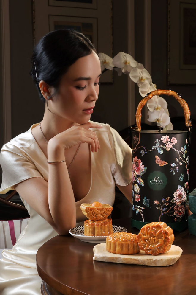 Mùa trăng trong những hộp quà, kể chuyện văn hóa Sài Gòn- Ảnh 3.