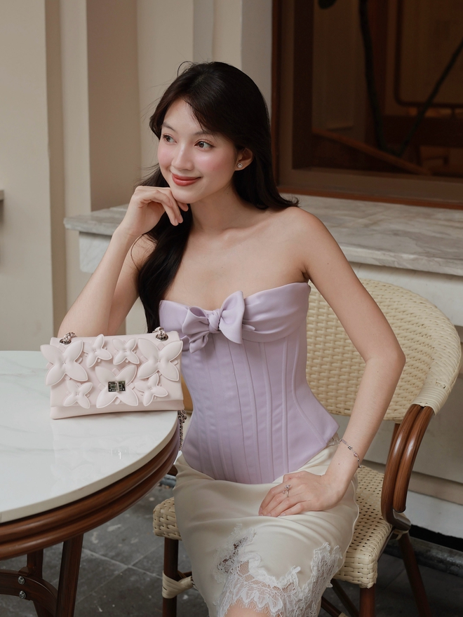 Phụ kiện n&agrave;o đang được ph&aacute;i đẹp y&ecirc;u th&iacute;ch khi chuyển m&ugrave;a?- Ảnh 11.