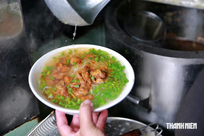 Tô phở 25.000 đồng thời 'bão giá' ở Hà Nội- Ảnh 5.