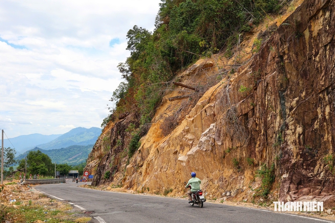 ‘Ớn lạnh’ khi lưu thông qua đèo Khánh Lê nối Nha Trang - Đà Lạt- Ảnh 8.