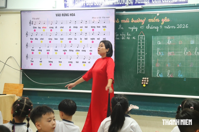 Mục sở thị bữa trưa 30.000 đồng của học sinh trường tiểu học Phú Thủy 1 - Ảnh 4.