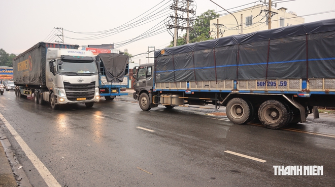 Đường Nguyễn Huệ (phường Bình Phước) bao giờ được sửa chữa? - Ảnh 2.