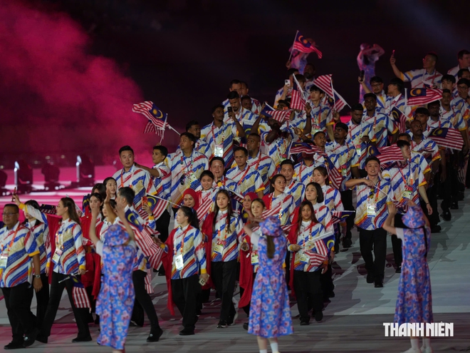 Báo quốc tế ca ngợi khai mạc ASIAD 20 quá ấn tượng, thể thao Việt Nam chính thức bơi biển lớn- Ảnh 10.