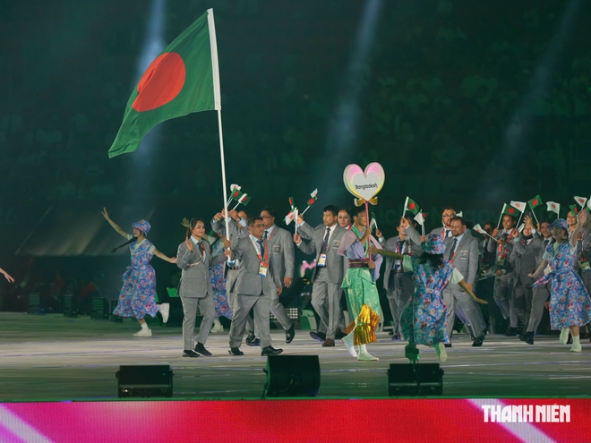 Báo quốc tế ca ngợi khai mạc ASIAD 20 quá ấn tượng, thể thao Việt Nam chính thức bơi biển lớn- Ảnh 13.