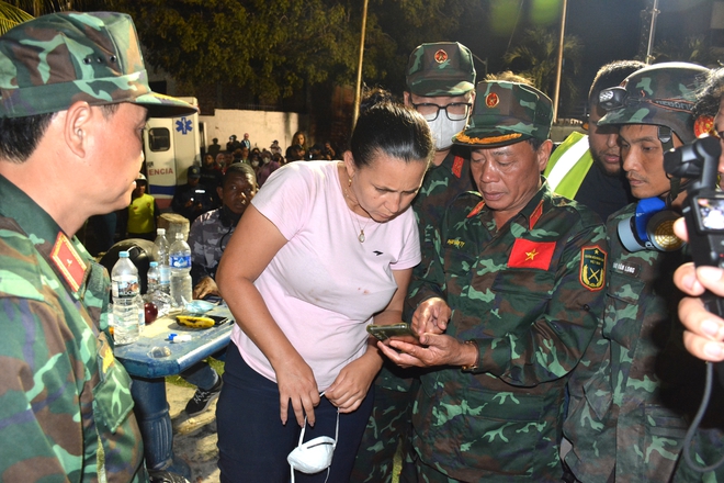 Vị tướng 3 lần dẫn quân đi cứu hộ nước ngoài: 'Phần thưởng lớn nhất là những cái ôm’- Ảnh 4.
