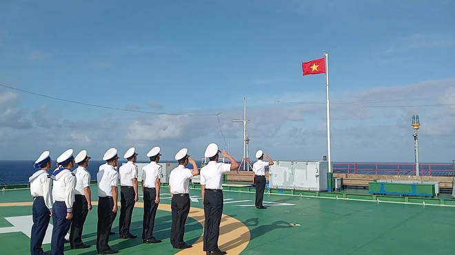 Lính nhà giàn DK1 vui Tết Độc lập- Ảnh 3.