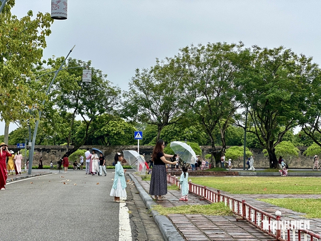 Đội mưa đi - Ảnh 6.