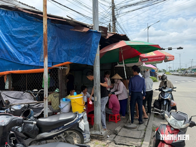 Về Cai Lậy ăn bánh canh bột xắt, thưởng thức cả vị quê và tình người- Ảnh 3.