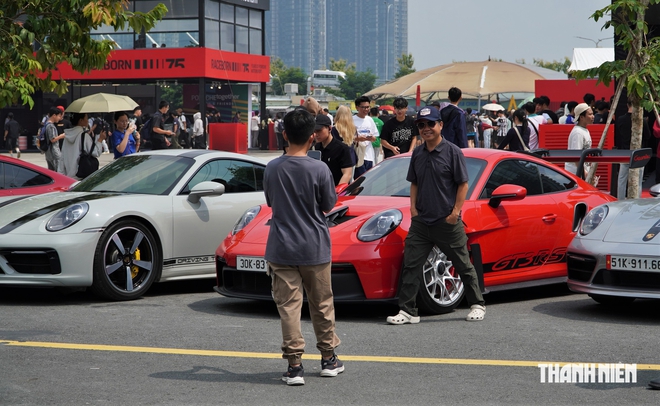 Từ 911 Dakar đến GT3 RS, dàn Porsche hàng hiếm hội ngộ tại TP.HCM - Ảnh 22.