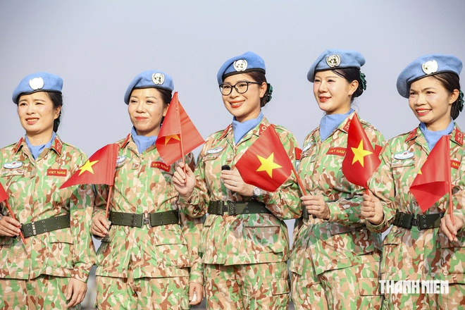 'Mong anh hoàn thành nhiệm vụ để về cưới em'- Ảnh 10.