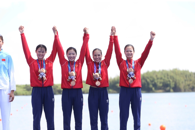 Rowing Việt Nam gi&agrave;nh HCĐ nội dung thuyền bốn nữ một m&aacute;i ch&egrave;o tại ASIAD 20- Ảnh 4.