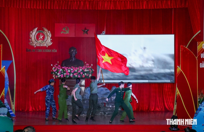Công an cơ sở 'trổ tài' đưa pháp luật đến gần dân- Ảnh 5.