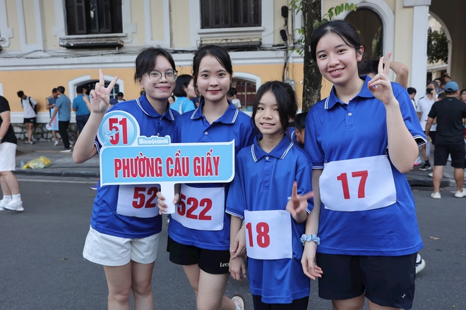 Khép lại giải chạy Báo Hànộimới 2026: Bước chạy kết nối cộng đồng, lan tỏa hòa bình- Ảnh 3.