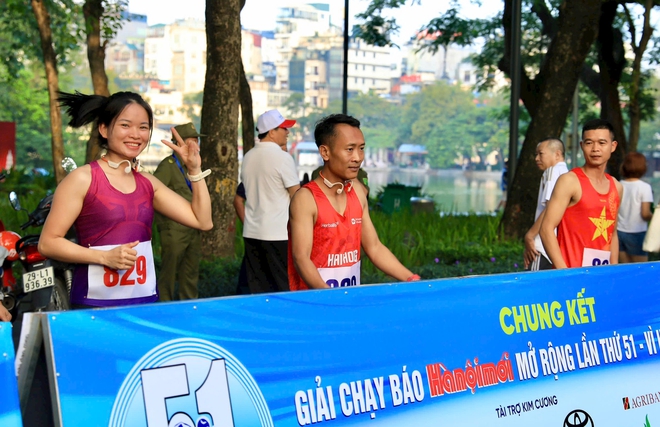 Khép lại giải chạy Báo Hànộimới 2026: Bước chạy kết nối cộng đồng, lan tỏa hòa bình- Ảnh 2.