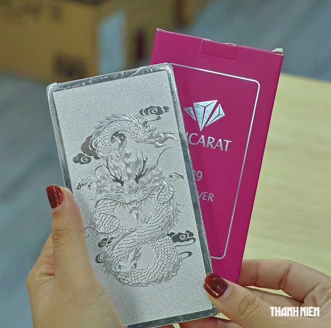 Giá vàng bật tăng mạnh chiều 3.9 - Ảnh 1.