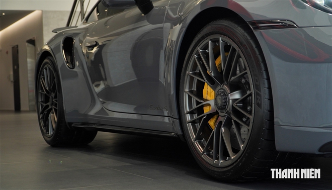 Porsche 911 Turbo S mạnh nhất về Việt Nam, có gì để 'dân chơi' xuống tiền?- Ảnh 7.