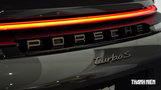 Porsche 911 Turbo S mạnh nhất về Việt Nam, có gì để 'dân chơi' xuống tiền?- Ảnh 14.