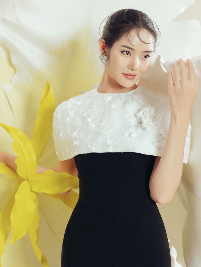 Chiếc váy dạ hội đẹp nhất Hoa hậu Hòa bình Thái Lan gây tranh cãi - 2sao