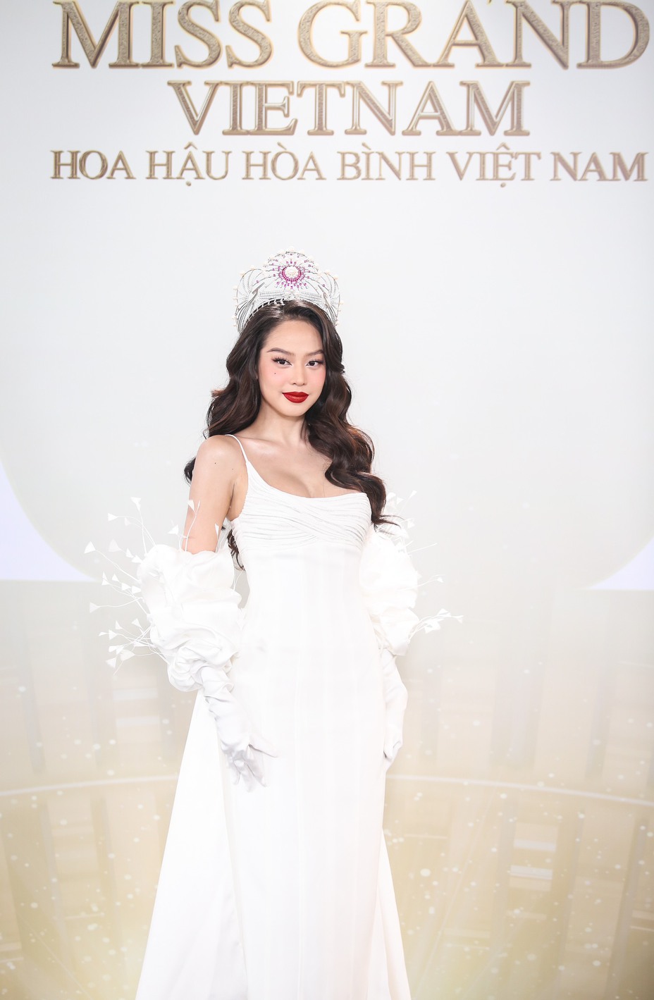 Chung kết Miss Grand Vietnam 2023: Trường Giang - Nhã Phương tình tứ trên thảm đỏ - Ảnh 6. Chung kết Miss Grand Vietnam 2023: Trường Giang - Nhã Phương tình tứ trên thảm đỏ - Ảnh 6.