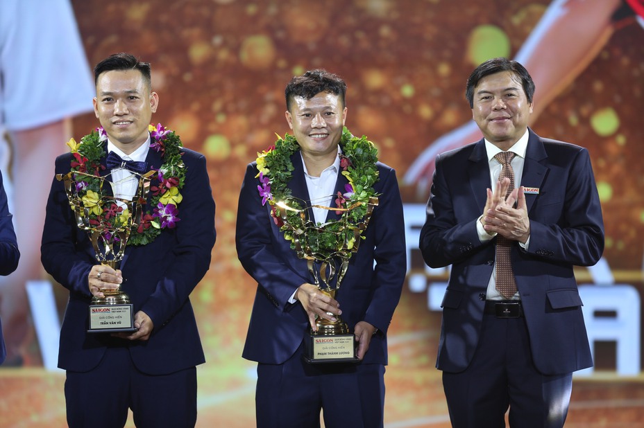 Lễ trao giải Quả bóng vàng: Phạm Đức Hòa giành giải Quả bóng vàng futsal- Ảnh 1.