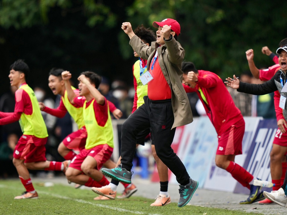 Trường ĐH Thủy lợi giành vé play-off đầu tiên- Ảnh 3.