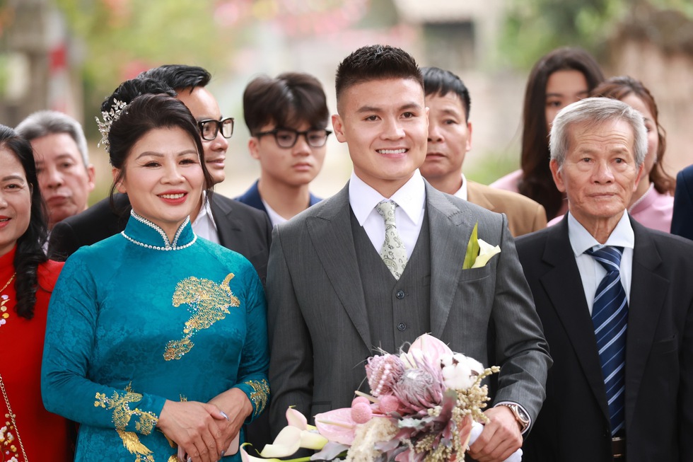 Khi Quang Hải tìm lại niềm vui, cô dâu Chu Thanh Huyền rạng ngời trong ngày cưới- Ảnh 8.