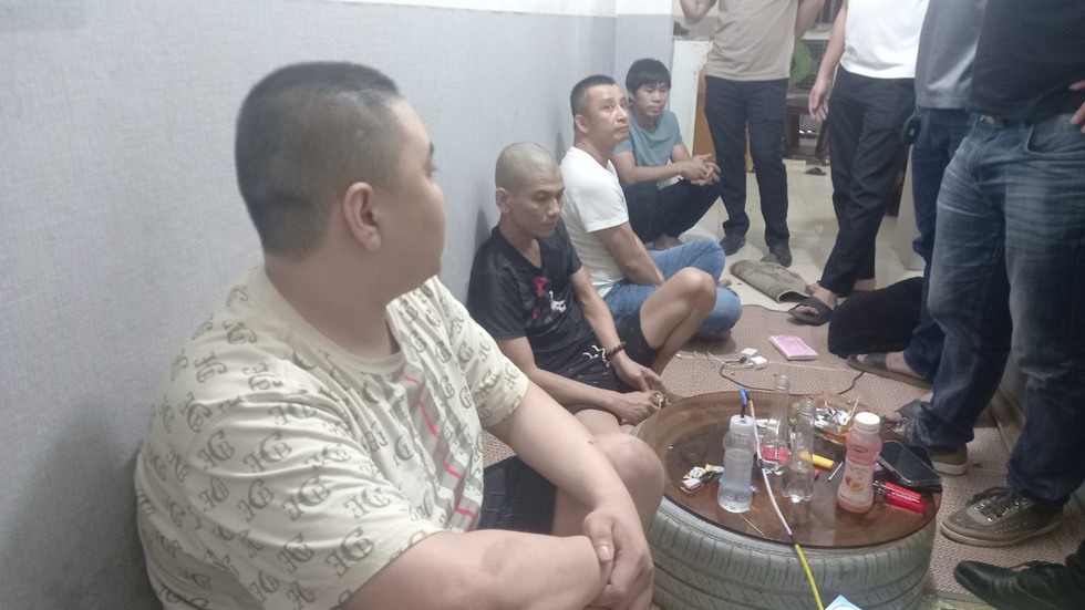 Quảng Bình: Bắt 5 nghi phạm sử dụng, tàng trữ hơn 25.000 viên ma túy- Ảnh 1.