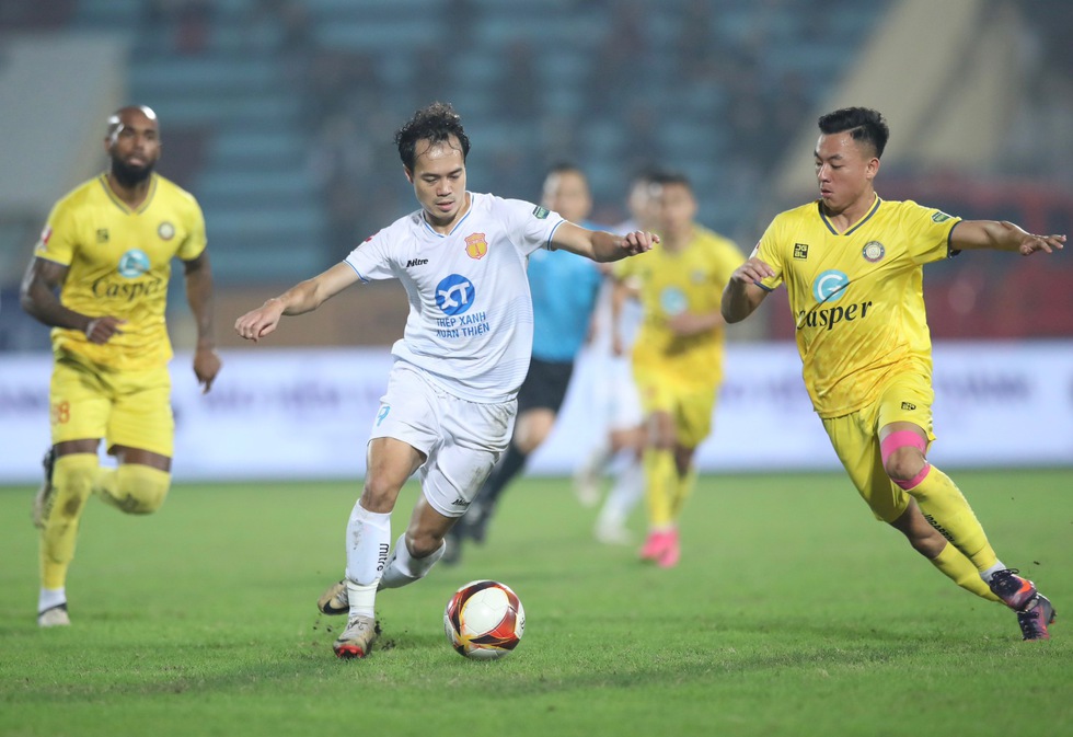 V-League 2023 - 2024: CLB Nam Định vô địch lượt đi- Ảnh 1.