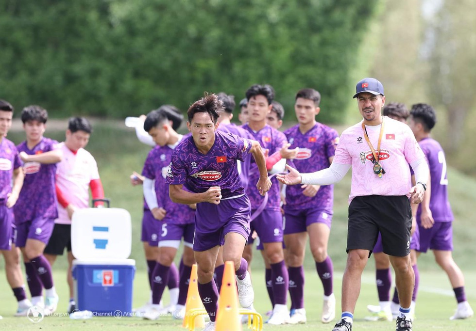 Đội tuyển U.23 Việt Nam: Đi tìm sự kết nối mượt mà- Ảnh 3.