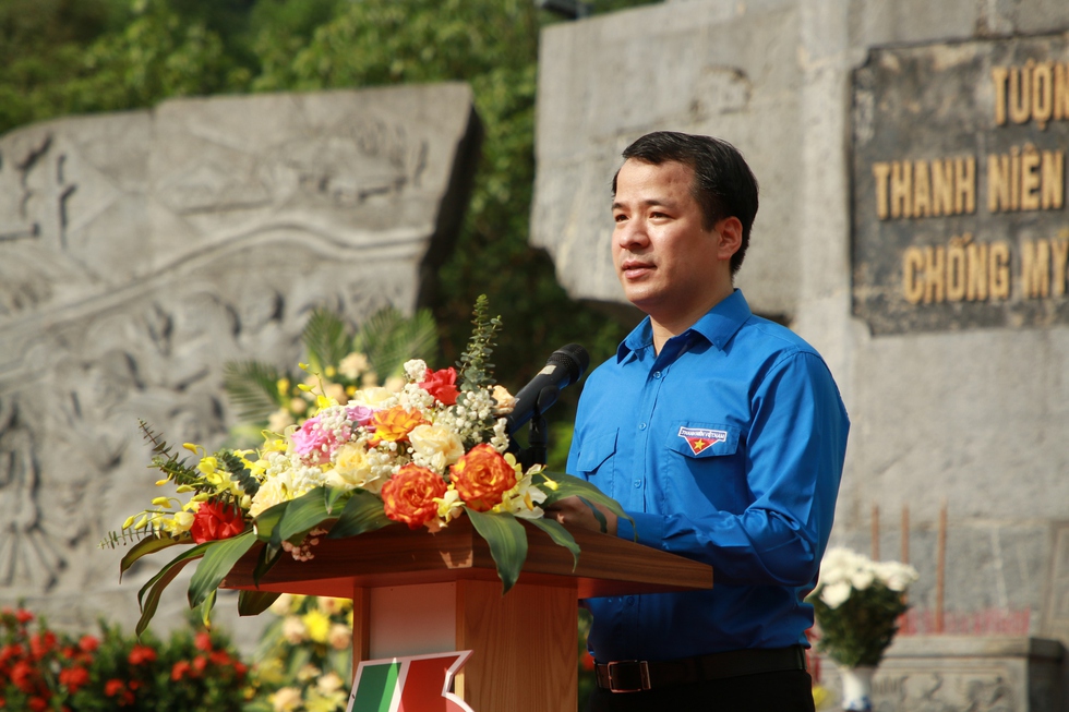 Anh Ngô Văn Cương phát biểu tại lễ kỷ niệm 65 năm Ngày mở đường Hồ Chí Minh - đường Trường Sơn huyền thoại