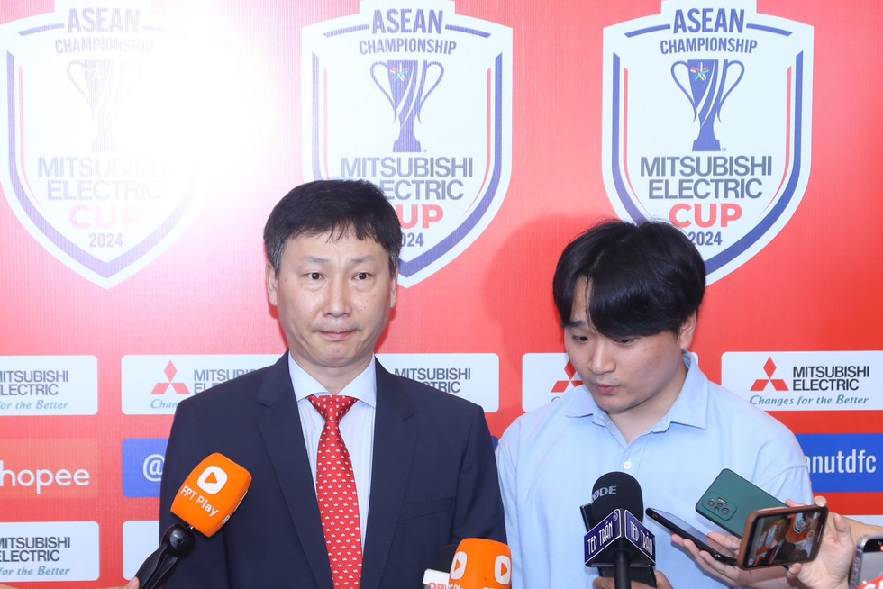 HLV Kim Sang-sik nhận định các đối thủ cùng bảng: 'Việt Nam muốn vô địch AFF Cup 2024'- Ảnh 2.